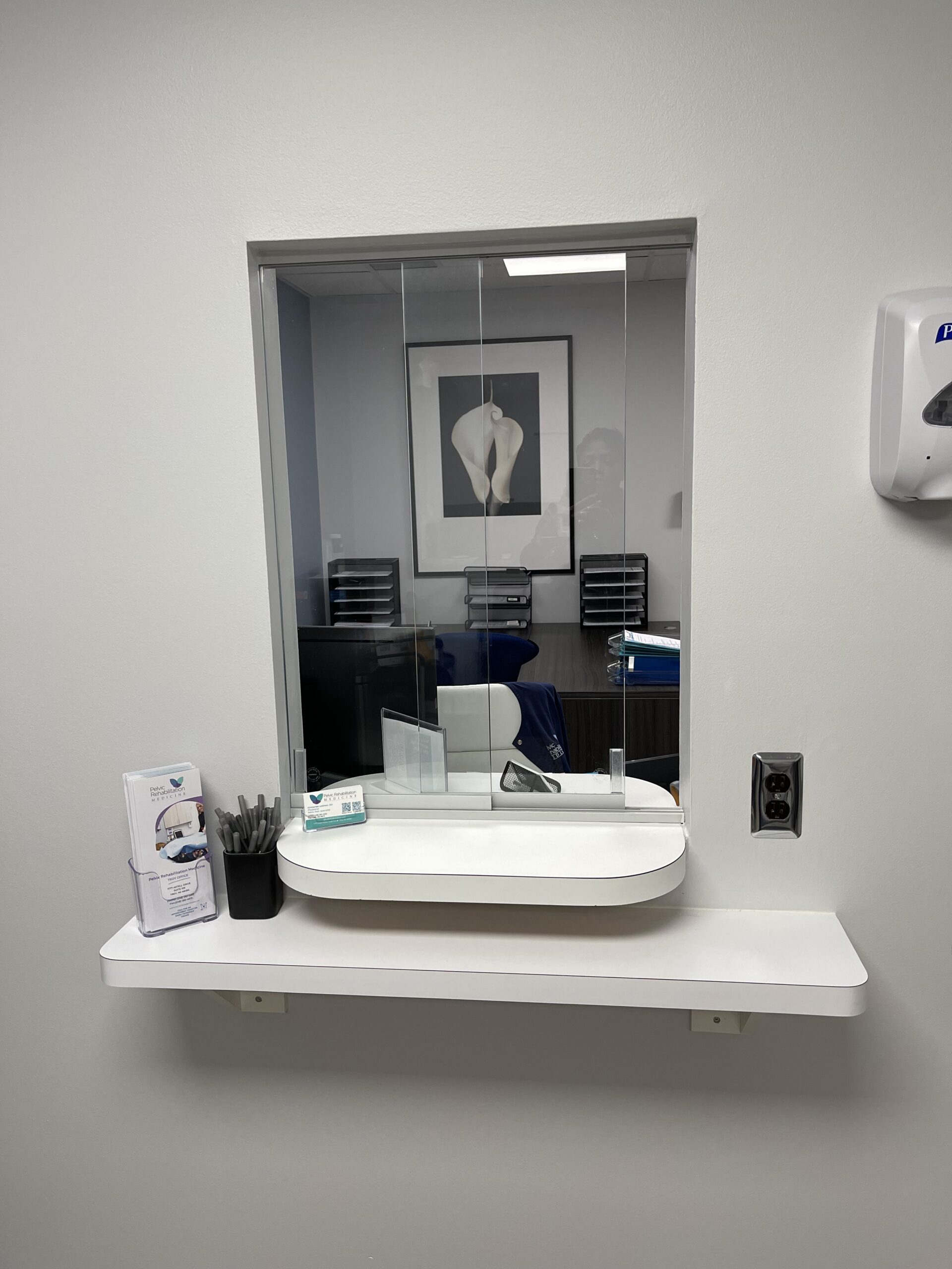 Troy Michigan Pelvic Rehabilitation Medicine Front Desk